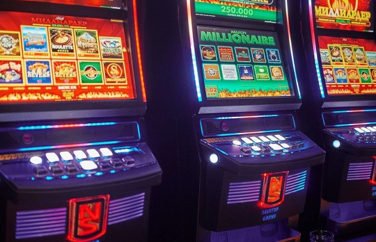 В Украине начали закрывать игровые автоматы под видом лотерей